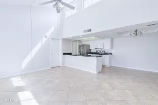 Photo #3: 6547067 Listing