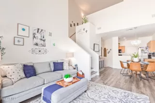 Photo #5: 6547079 Listing