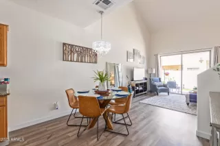 Photo #6: 6547079 Listing