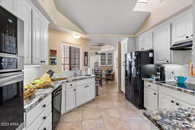 MLS: 6547395 Condo For Sale