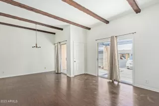 Photo #2: 6547642 Listing 