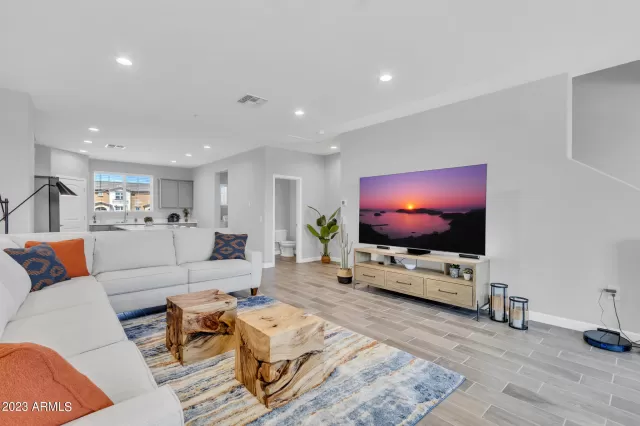 MLS: 6547687 Condo For Sale