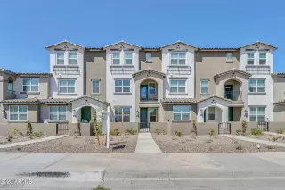 Photo #2: 6547687 Listing