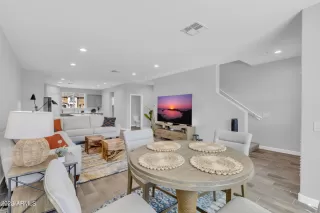 Photo #3: 6547687 Listing