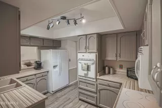 Photo #6: 6547765 Listing