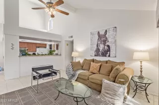 Photo #6: 6547930 Listing