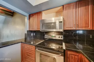 Photo #2: 6547978 Listing 