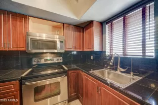 Photo #3: 6547978 Listing 