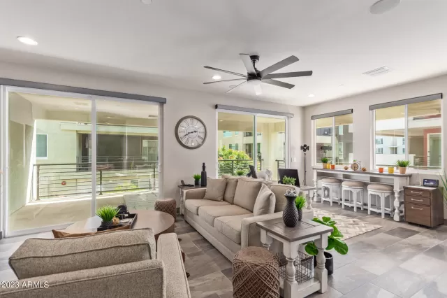 MLS: 6548005 Condo For Sale