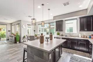 Photo #5: 6548005 Listing 