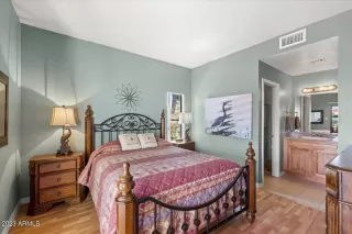 Photo #6: 6548149 Listing 