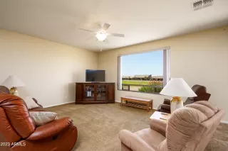 Photo #4: 6548361 Listing