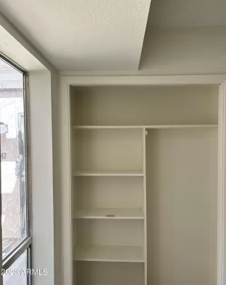 Photo #5: 6548725 Listing