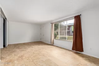 Photo #3: 6548838 Listing