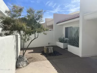 Photo #5: 6549344 Listing