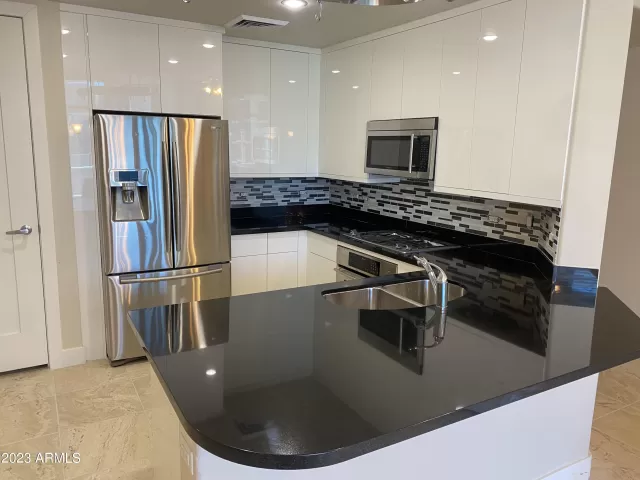 MLS: 6549450 Condo For Sale