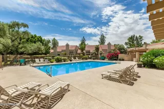 Photo #6: 6549573 Listing