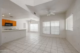 Photo #4: 6549923 Listing