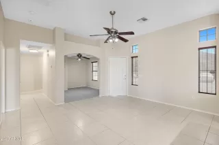 Photo #4: 6550008 Listing 