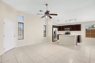 Photo #5: 6550008 Listing 