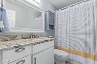 Photo #6: 6550011 Listing