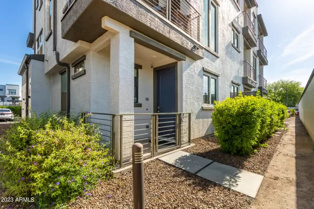 MLS: 6550071 Condo For Sale