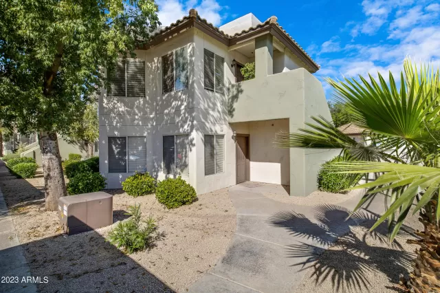 MLS: 6550317 Condo For Sale