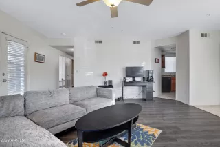 Photo #6: 6550317 Listing