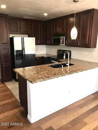 Photo #1: 6550407 Listing