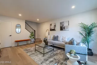 Photo #5: 6550430 Listing 