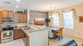 Photo #5: 6550558 Listing