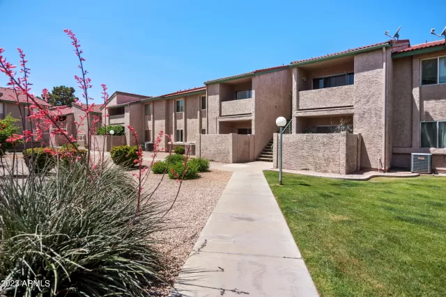 MLS: 6550608 Condo For Sale