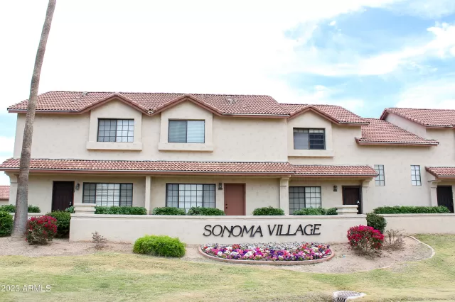 MLS: 6550770 Condo For Sale