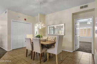 Photo #5: 6550943 Listing