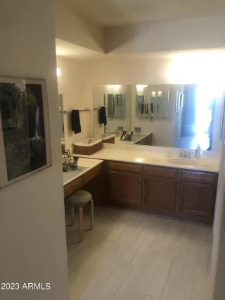 Photo #4: 6550945 Listing