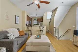 Photo #2: 6551012 Listing