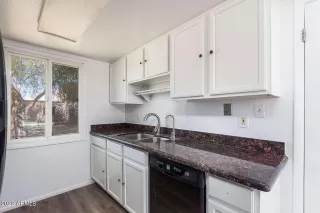 Photo #5: 6551235 Listing