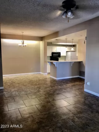 Photo #1: 6551608 Listing