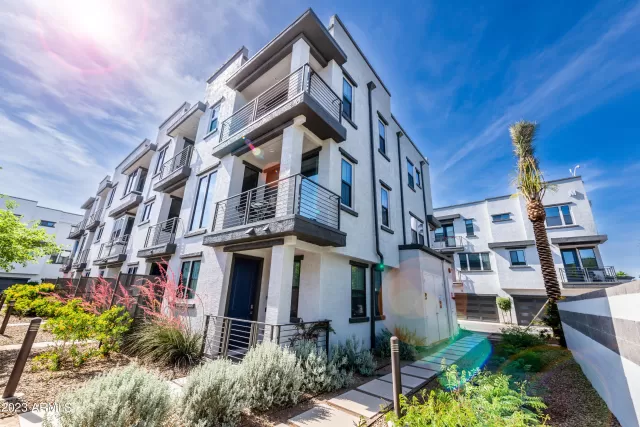 MLS: 6551652 Condo For Sale