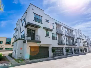 Photo #2: 6551652 Listing 