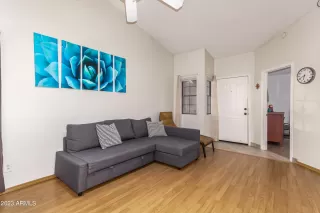 Photo #6: 6551719 Listing 