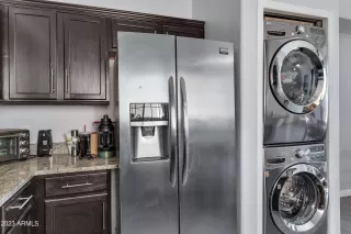 Photo #5: 6551740 Listing