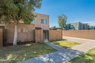 Photo #3: 6551757 Listing