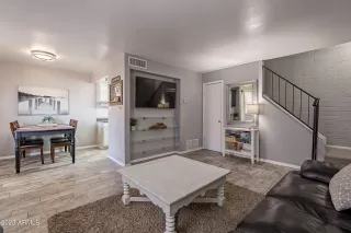 Photo #6: 6551757 Listing