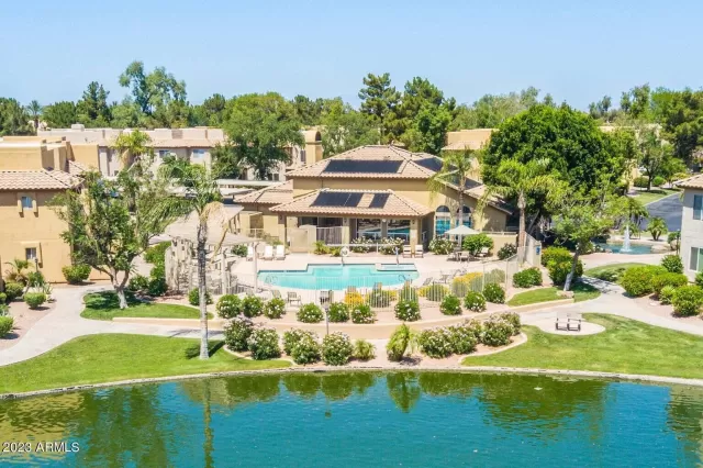 MLS: 6551772 Condo For Sale