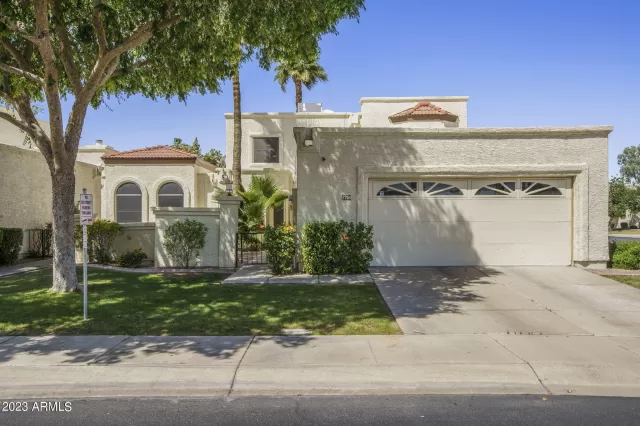 MLS: 6551888 Condo For Sale