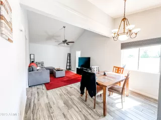 Photo #4: 6552366 Listing