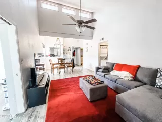 Photo #6: 6552366 Listing