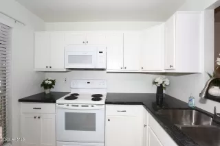 Photo #6: 6552724 Listing