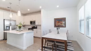 Photo #3: 6552740 Listing 